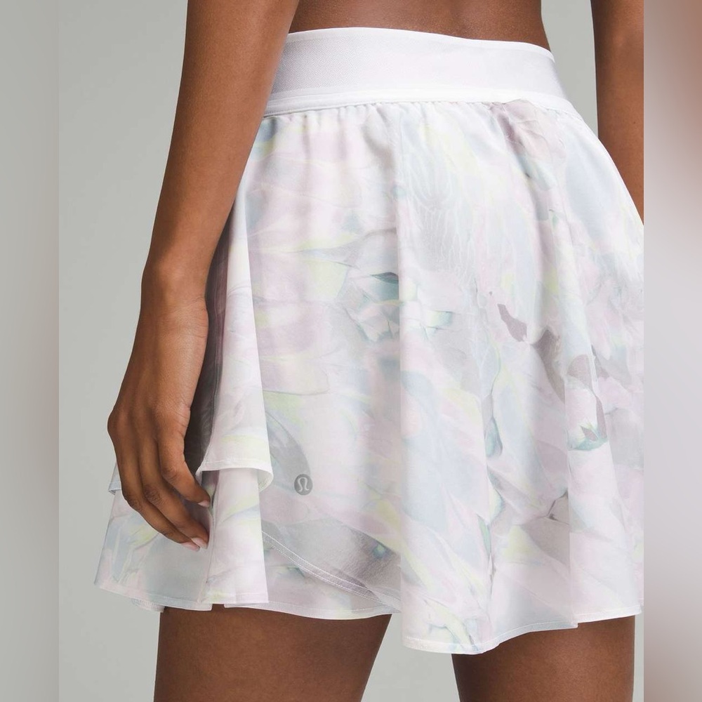 Lululemon court rival skirt size 12 NWT